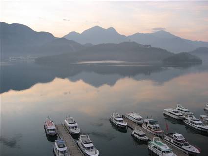 Dawn 3 at Sun Moon Lake