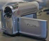 Canon Elura 100 MiniDV Camcorder