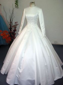 Custom-made bridal gown_1