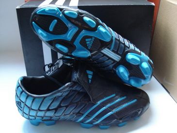 latest soccer shoes wholesaler