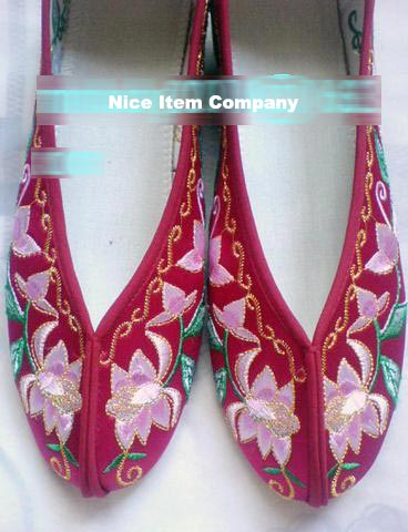 chinese embroider shoes 1  
