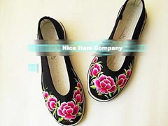 chinese embroider shoes 5  