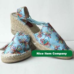 chinese embroider shoes 7