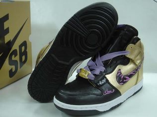 NIKE SHOES WHOLE trade CO, LTD