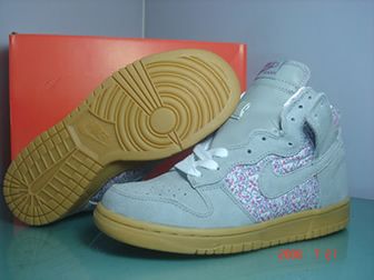 NIKE SHOES WHOLE trade CO, LTD