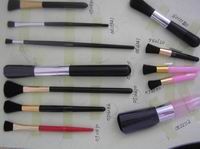 cosmetic brush 