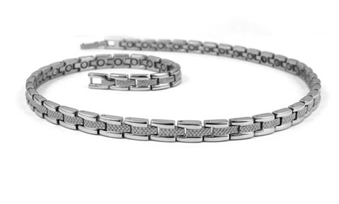 Titanium necklaces