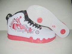 sell all kinds of good quality sports shoes