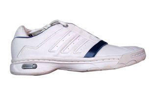 supply sports shoes