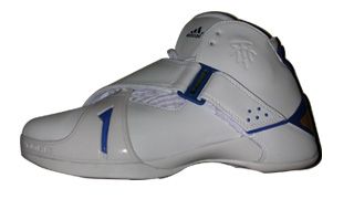 supply sports shoes
