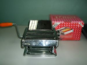 noodle machine