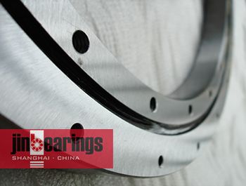 Crossed roller bearings