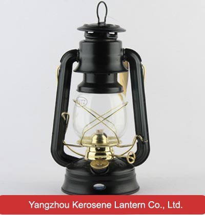 D76 Hurricane Lantern / Portable Lantern
