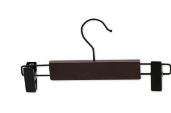 Good quantity wooden trouser hangers for France Lyon market