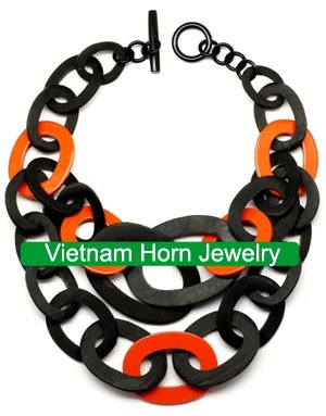 Lacquer Horn Necklace