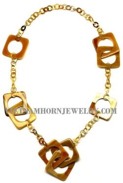 Chain For Necklace With Buffalo Horn And Lacquer