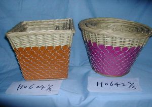 willow/wicker basket