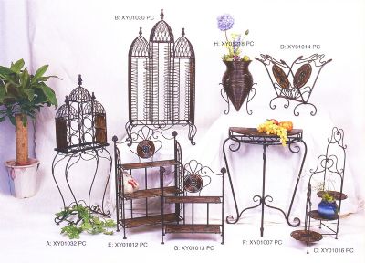 Iron&Rattan Flower Holder, Vase