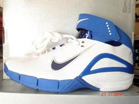 sell  sport shoes