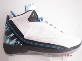 sell  sport shoes