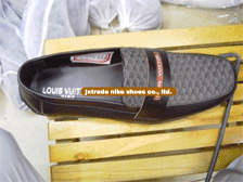 sell tennis shoes running shoes basketball shoes 