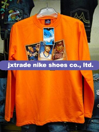 sell clothes apparel shirts blouses Bape hoody 