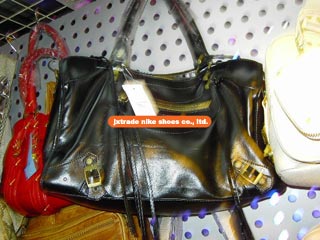 sell luggages travel bags handbags wallets suitcases briefcases