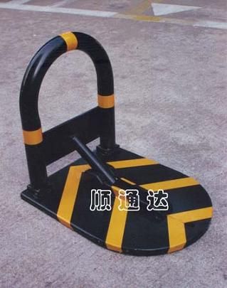 manually operated parking post