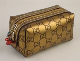 GUCCI gold leather cosmetic case 29596