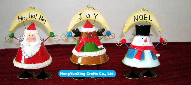 Hanging christmas crafts