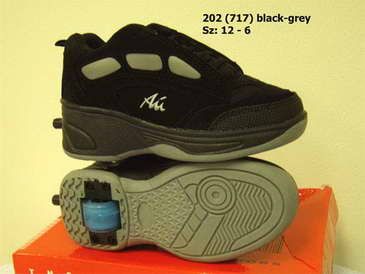 wholesale flying shoes, single roller shoes